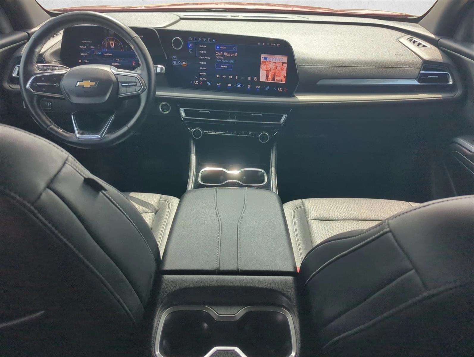 Thumbnail: 2025 Chevrolet Traverse - 3