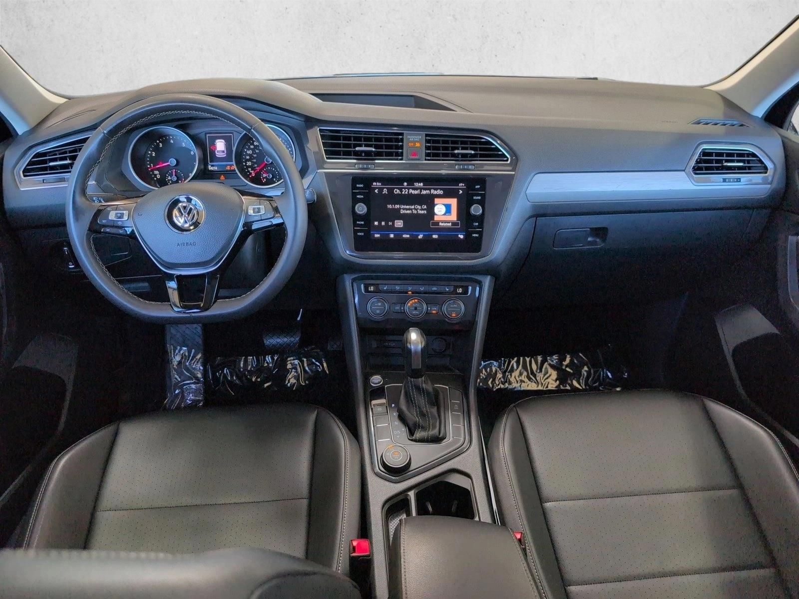 Thumbnail: 2021 Volkswagen Tiguan - 4