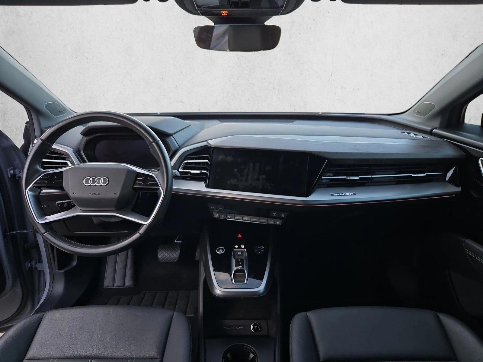 Thumbnail: 2023 Audi Q4 e-tron - 3