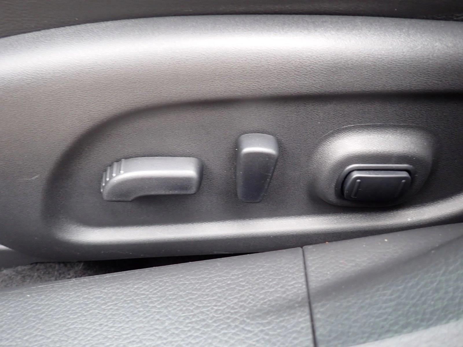 Thumbnail: 2013 Nissan Altima - 4