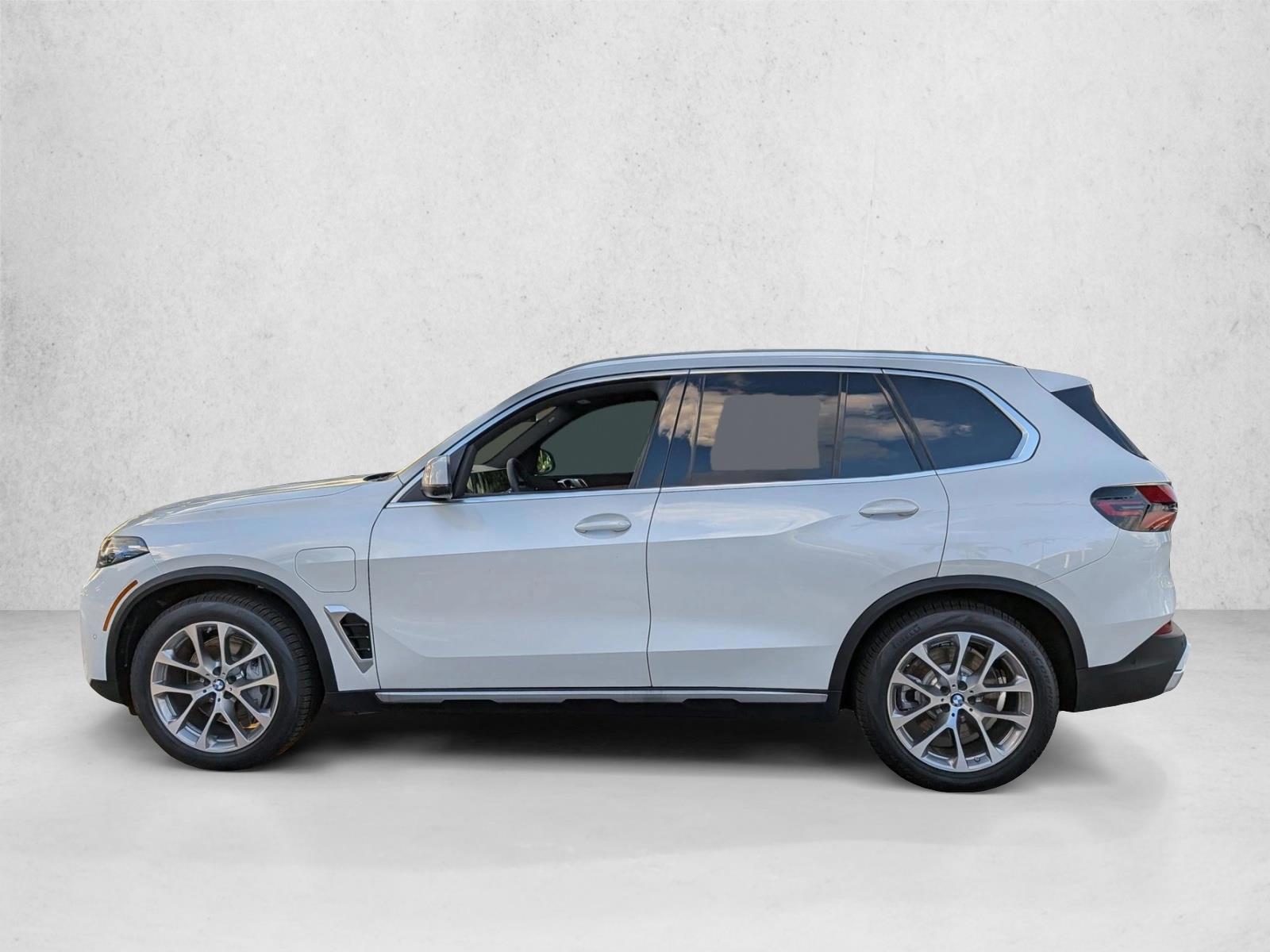 Thumbnail: 2026 BMW X5 - 2