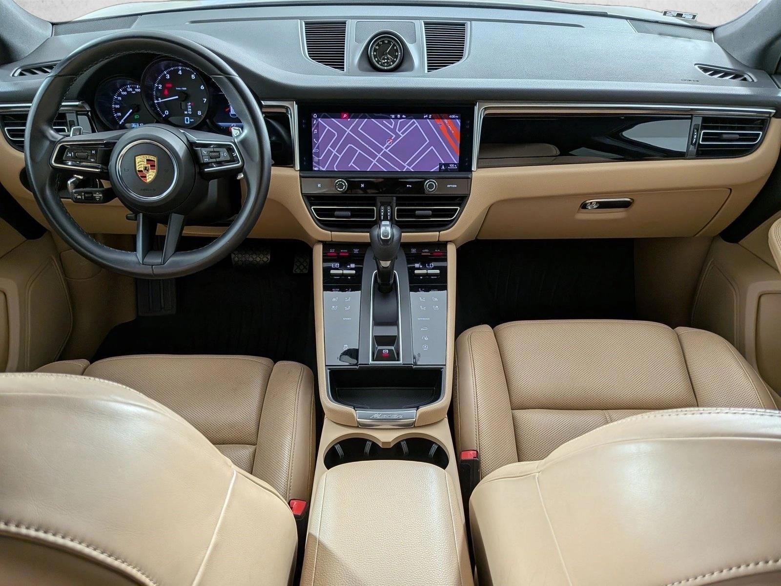 Thumbnail: 2023 Porsche Macan - 5