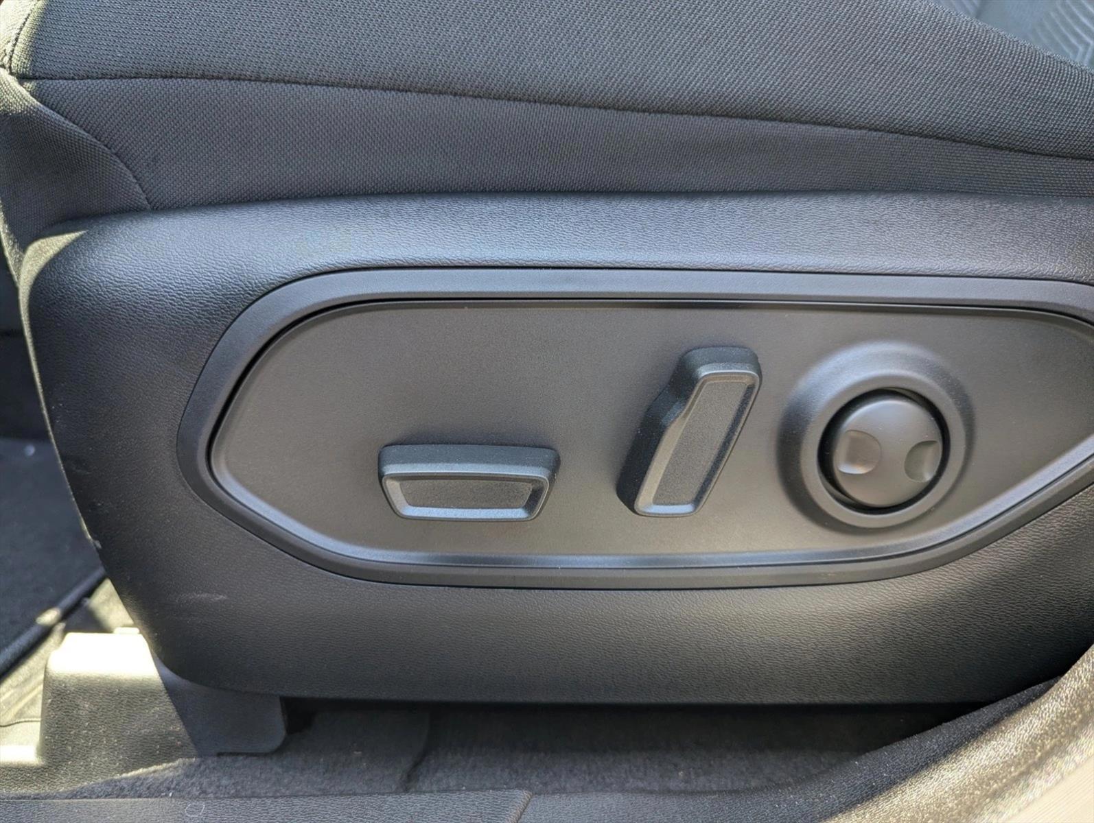 Thumbnail: 2026 Jeep Cherokee - 4