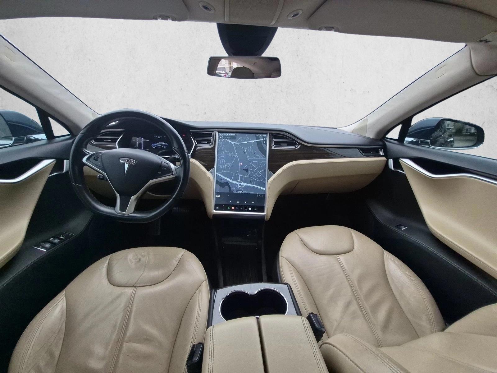 Thumbnail: 2015 Tesla Model S - 3