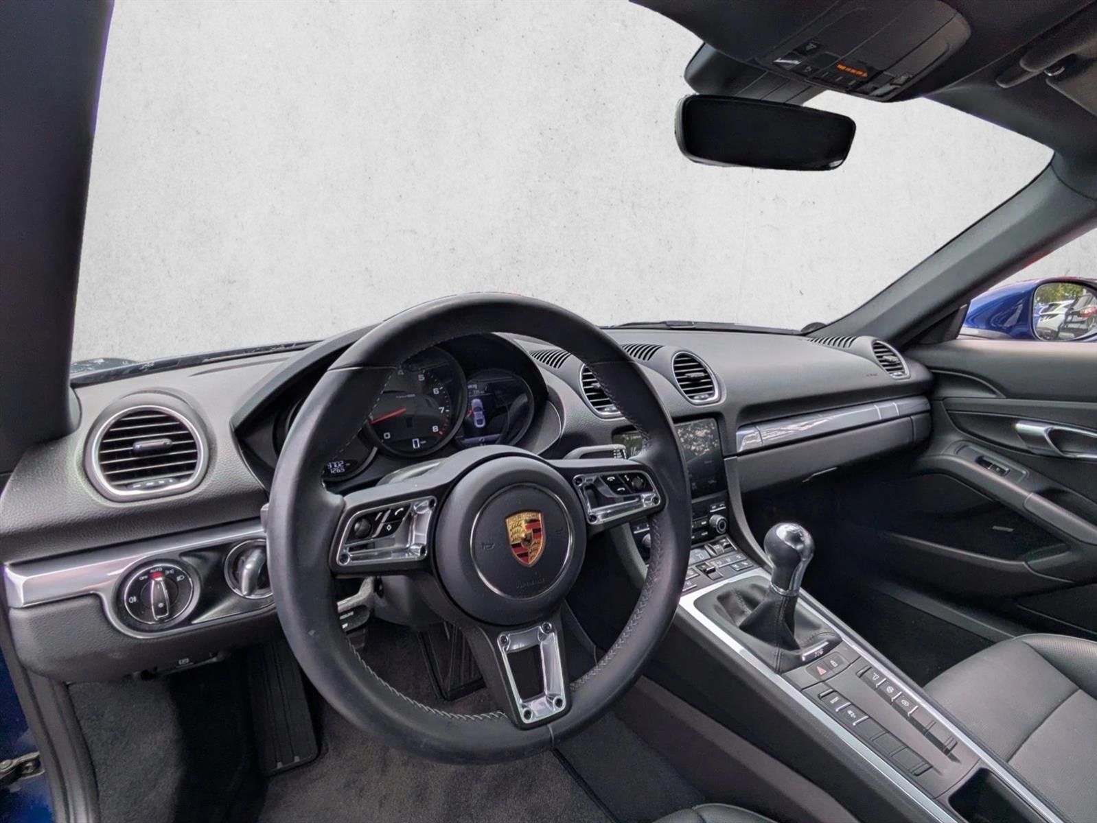 Thumbnail: 2024 Porsche 718 Cayman - 3
