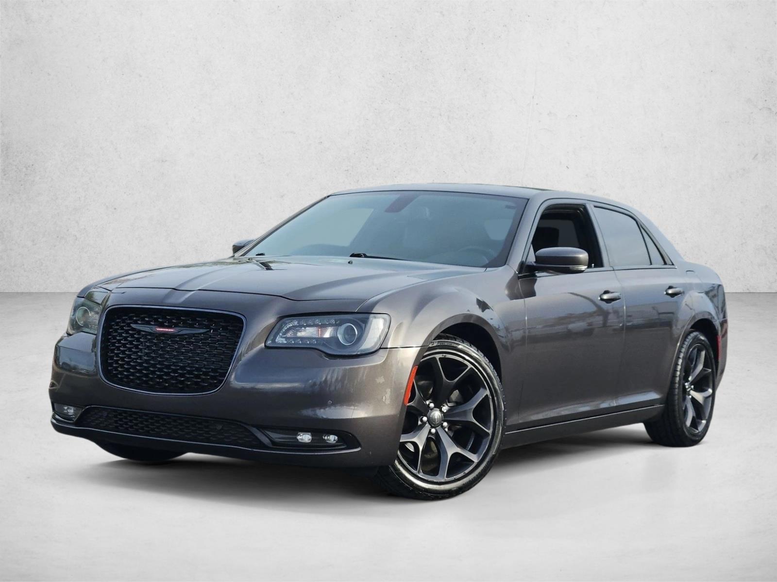 Thumbnail: 2021 Chrysler 300 - 2