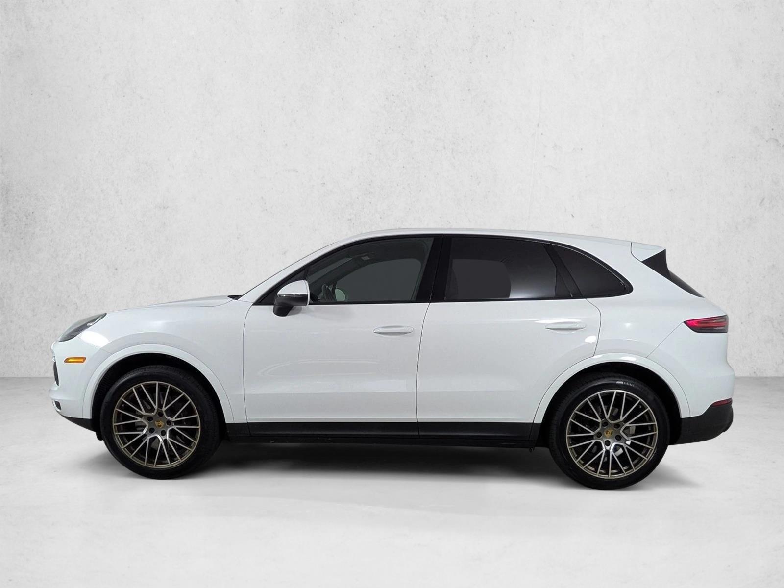 Thumbnail: 2023 Porsche Cayenne - 2