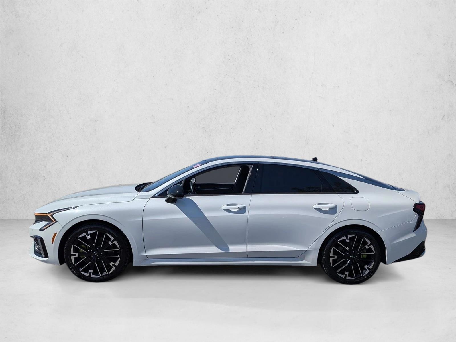 Thumbnail: 2025 Kia K5 - 2