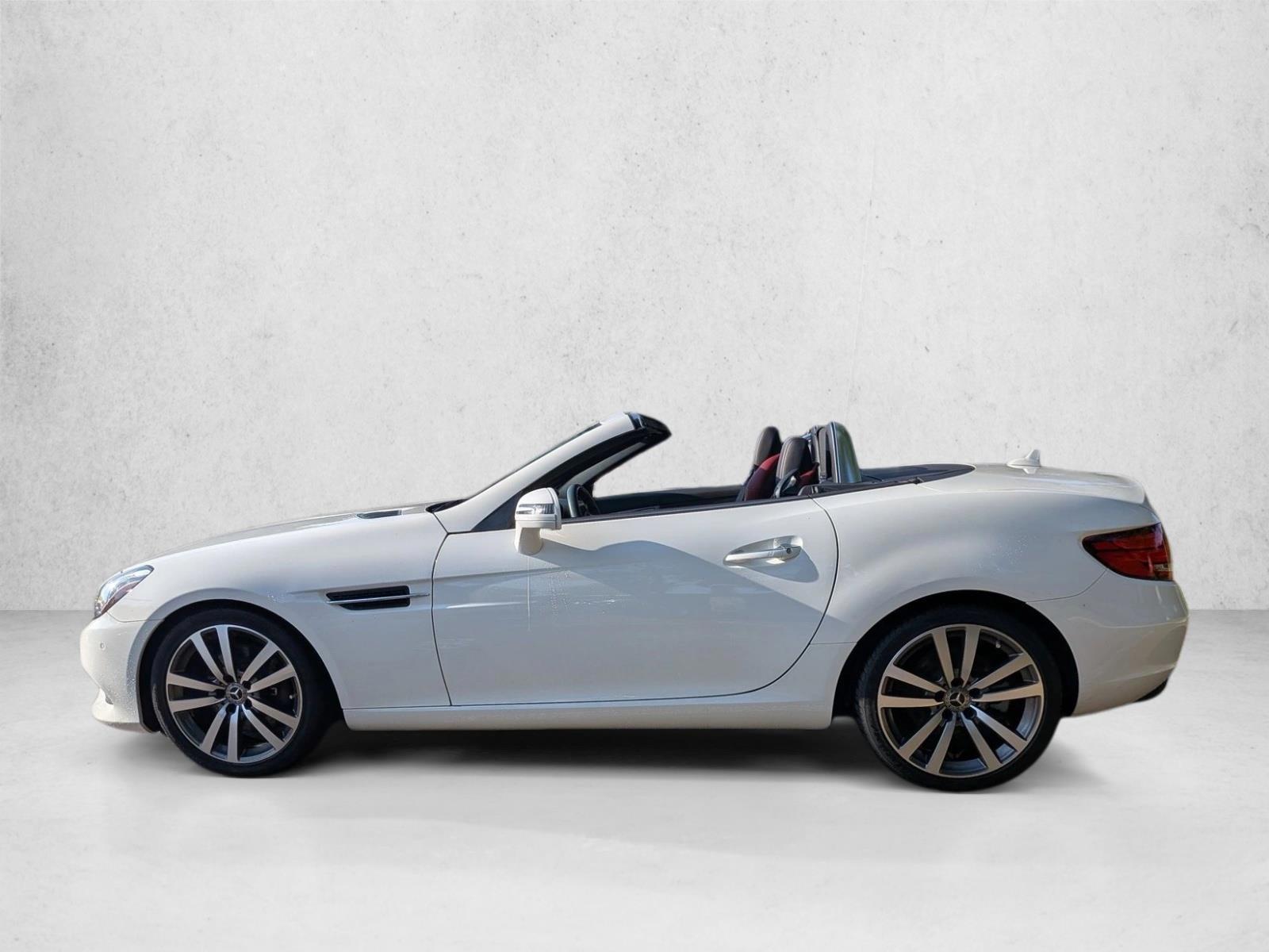 Thumbnail: 2018 Mercedes-Benz SLC - 2