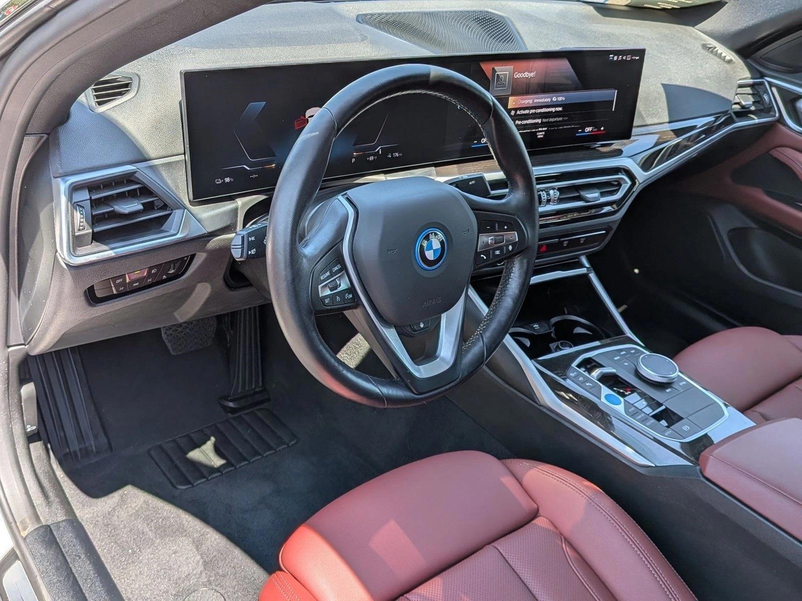 Thumbnail: 2023 BMW i4 - 3