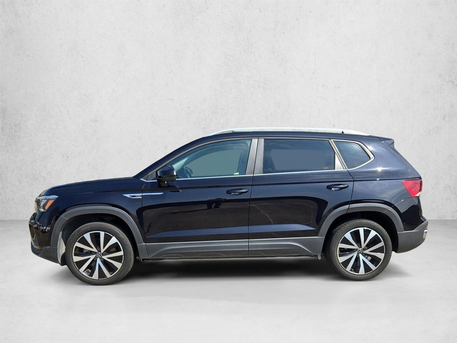 Thumbnail: 2022 Volkswagen Taos - 2