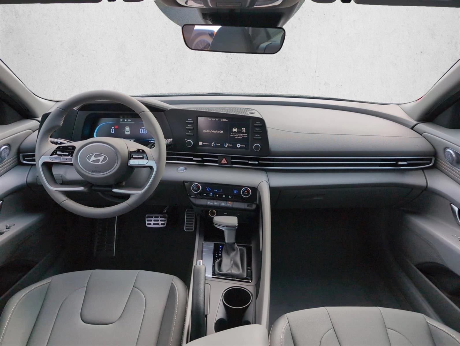 Thumbnail: 2026 Hyundai Elantra - 4