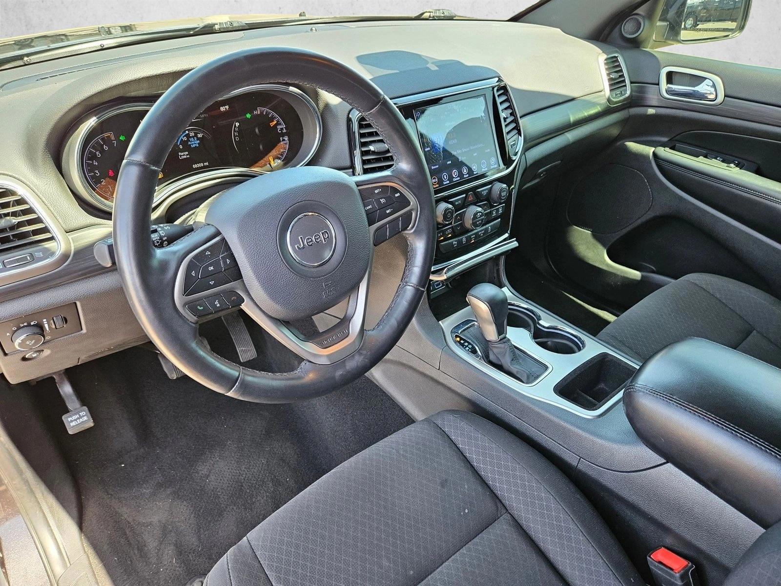 Thumbnail: 2019 Jeep Grand Cherokee - 3