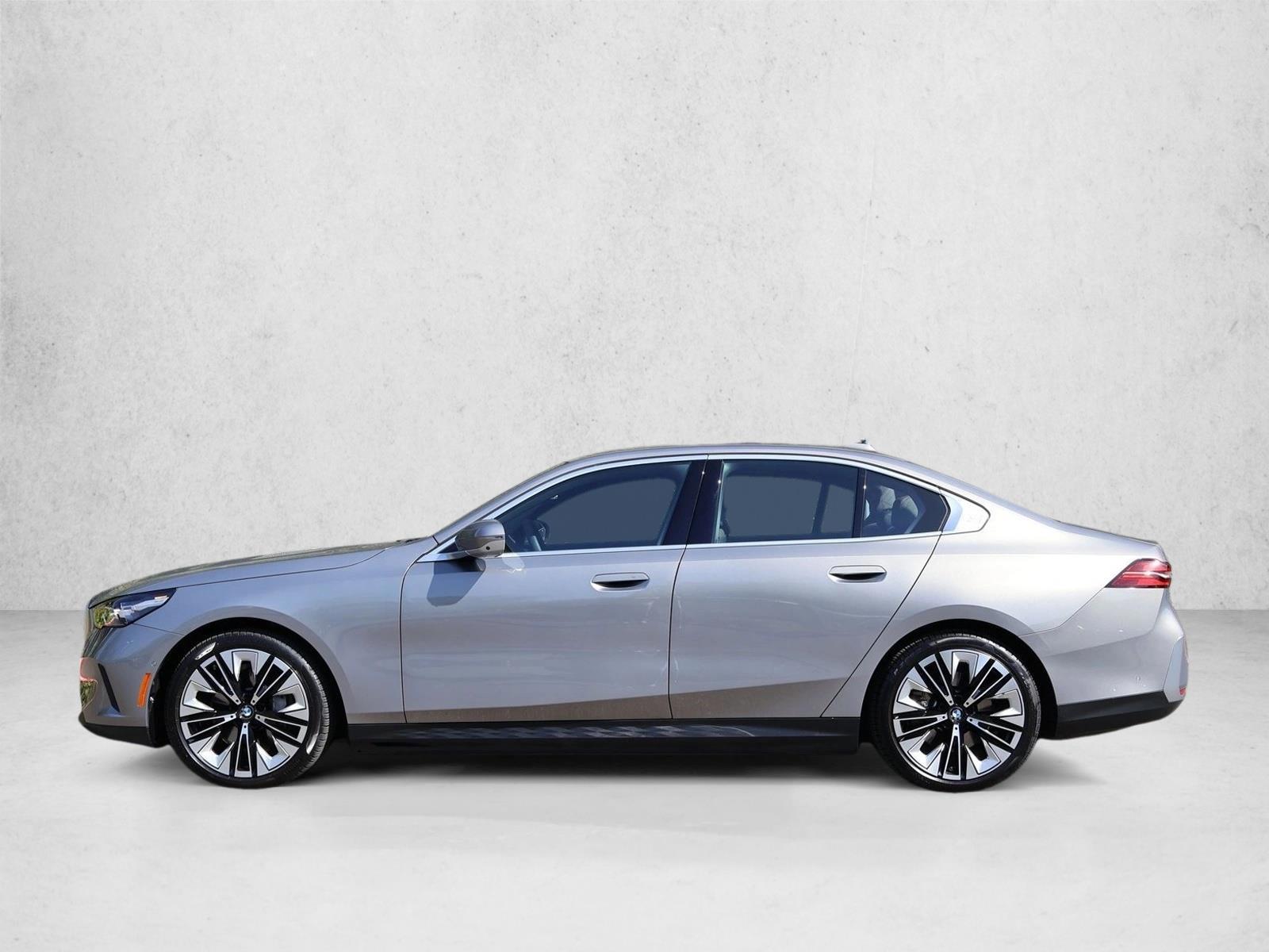 Thumbnail: 2026 BMW i5 - 2