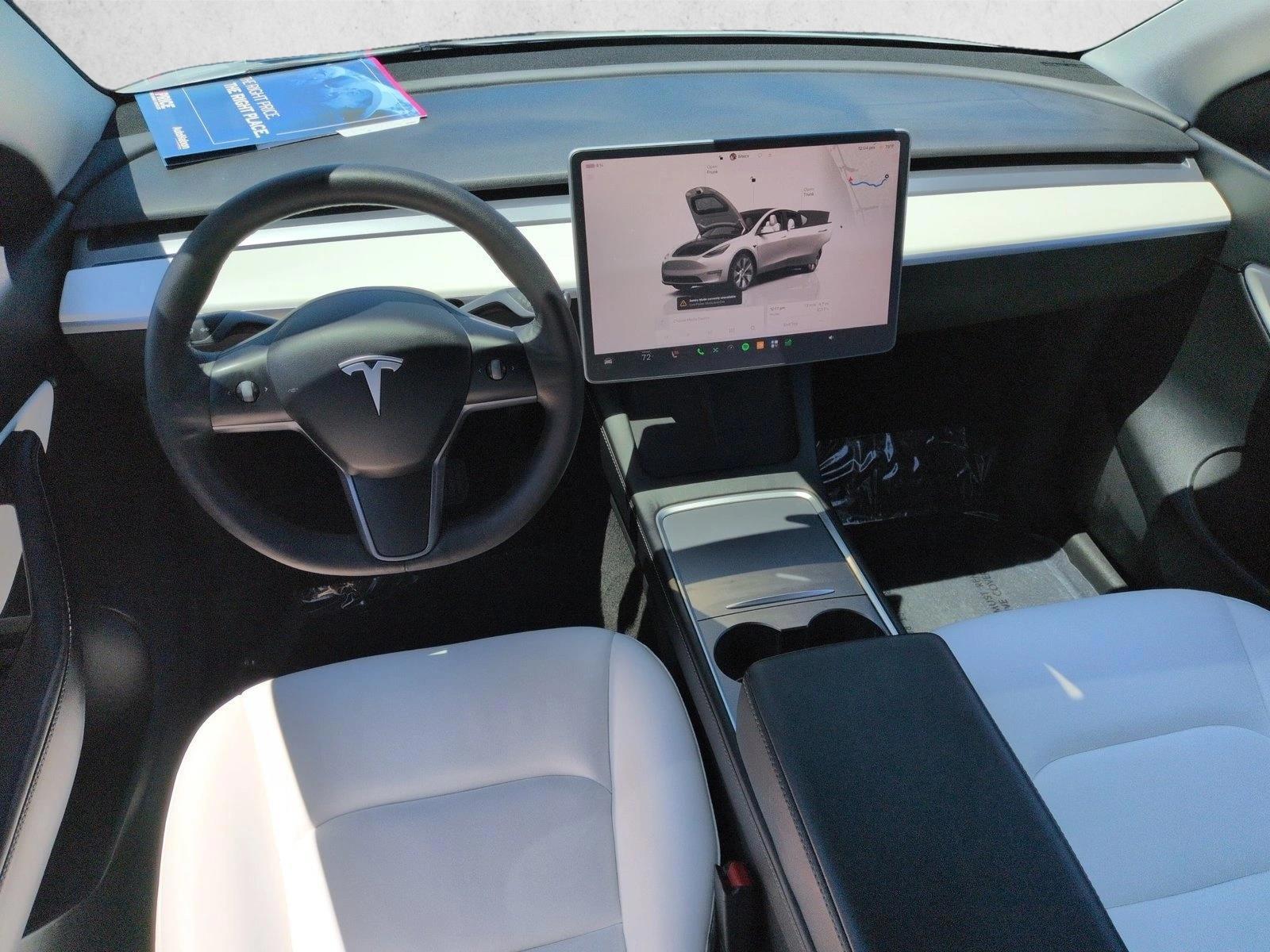 Thumbnail: 2022 Tesla Model Y - 3