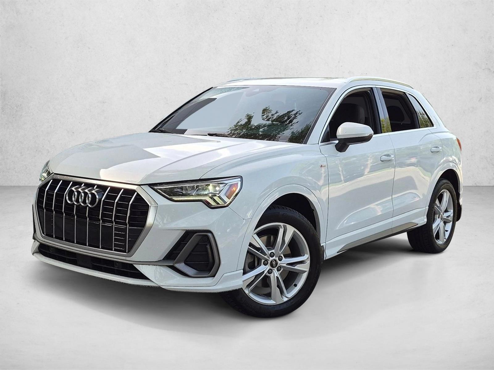 Thumbnail: 2022 Audi Q3 - 1