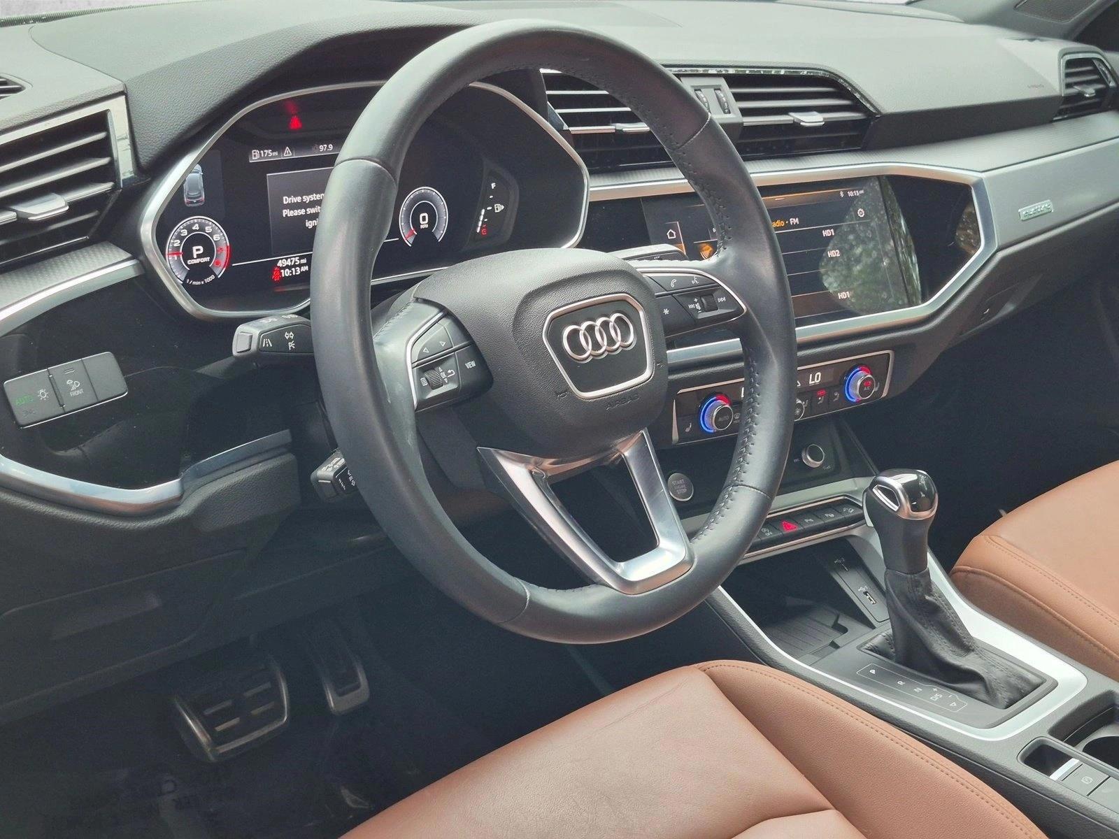 Thumbnail: 2020 Audi Q3 - 3