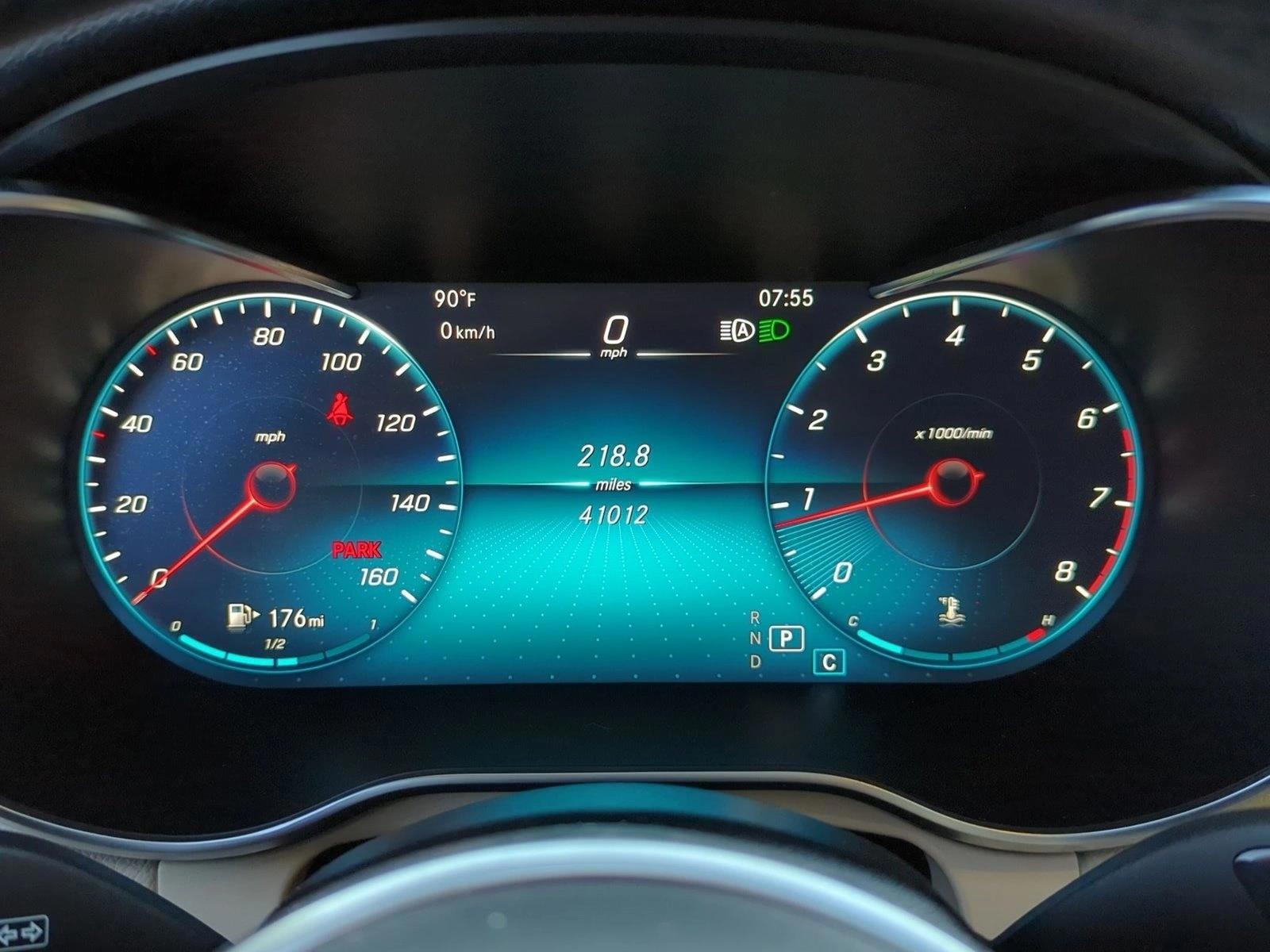 2021 Mercedes-Benz GLC Coupe GLC300 - Photo 12