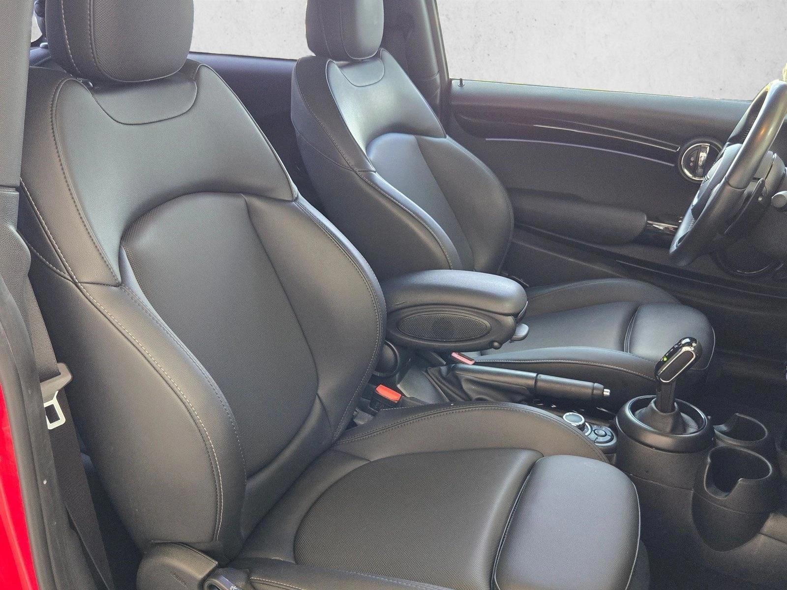 2023 MINI 3 Door S - Photo 19