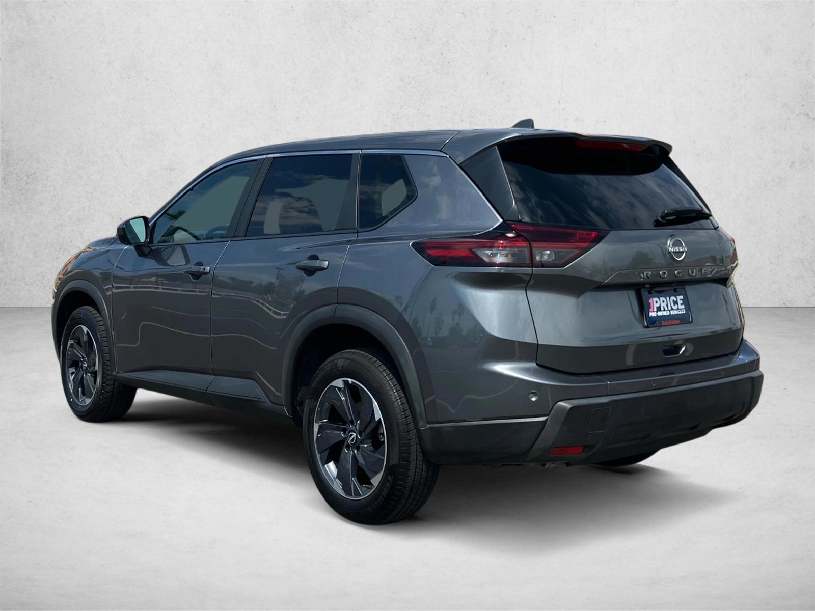 2025 Nissan Rogue SV - Photo 7