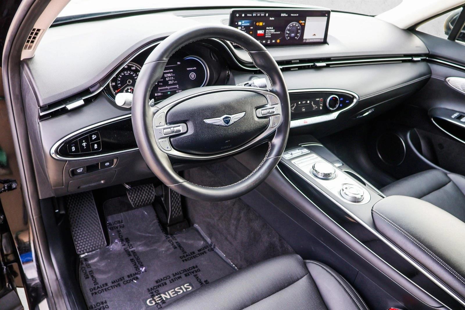Thumbnail: 2025 Genesis GV70 - 3