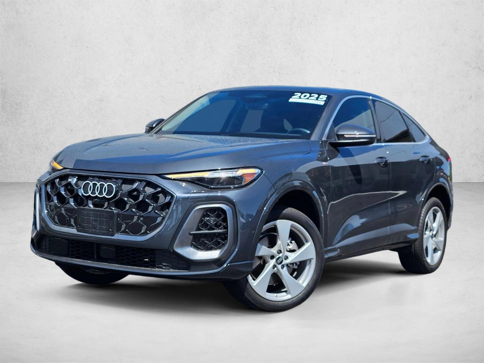Thumbnail: 2025 Audi Q5 - 1