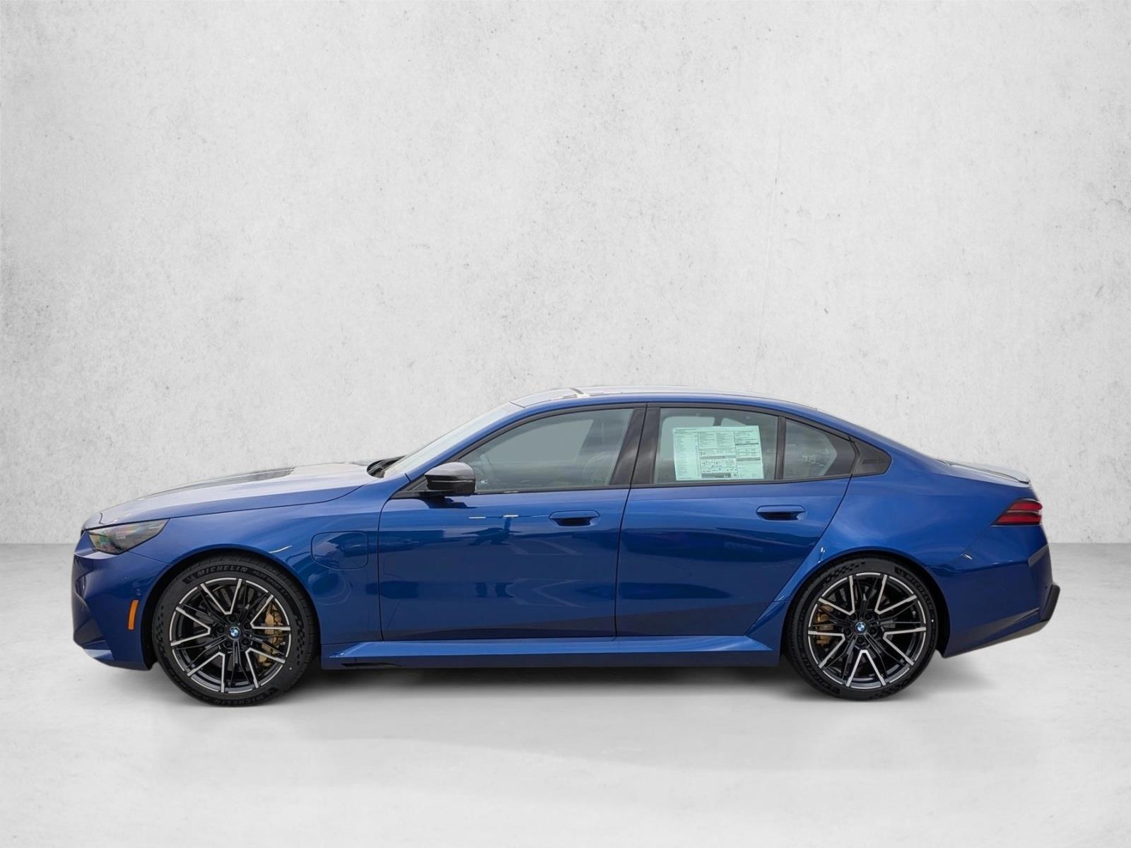 Thumbnail: 2026 BMW M5 - 2