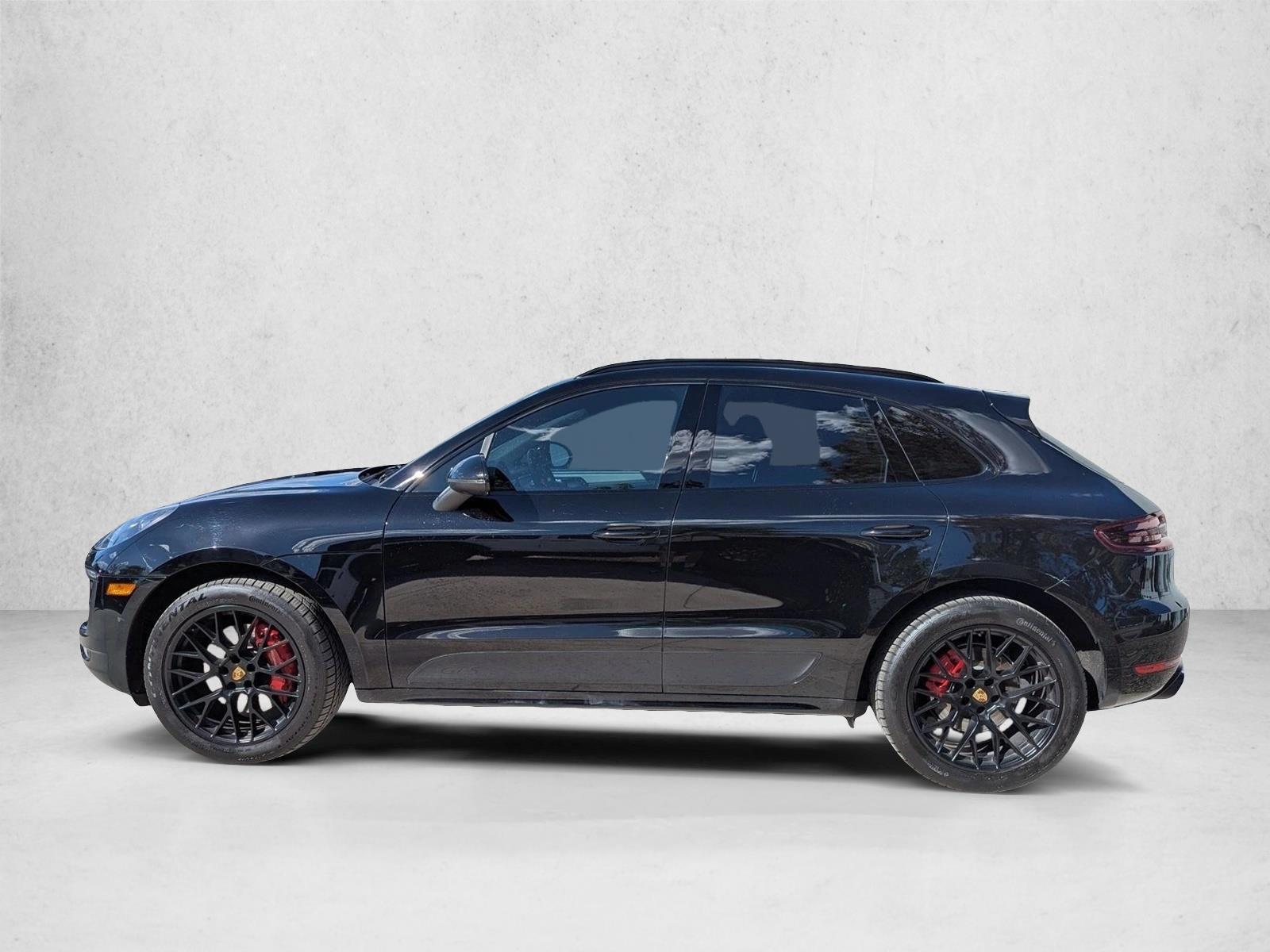 Thumbnail: 2017 Porsche Macan - 2