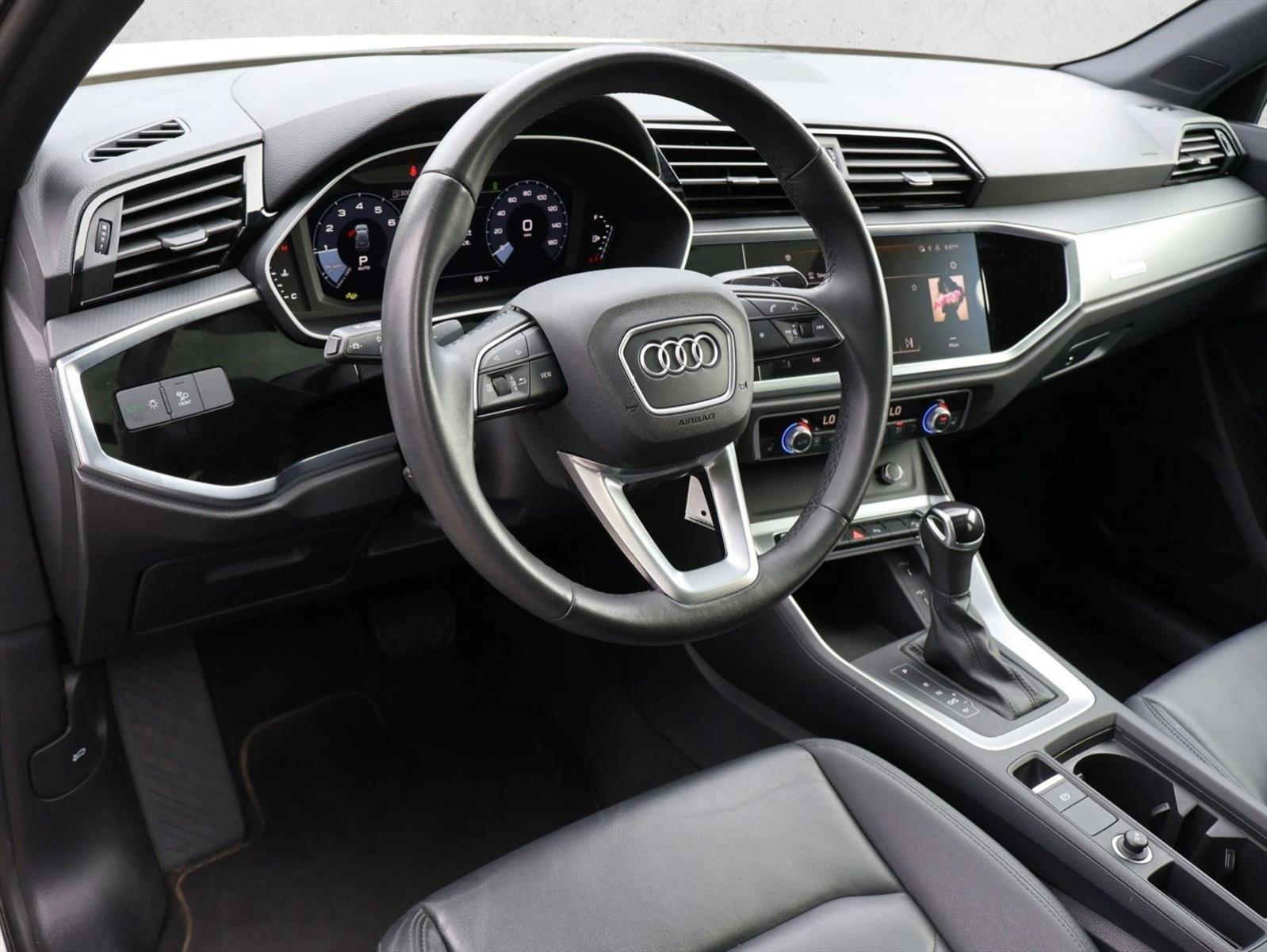 Thumbnail: 2025 Audi Q3 - 3