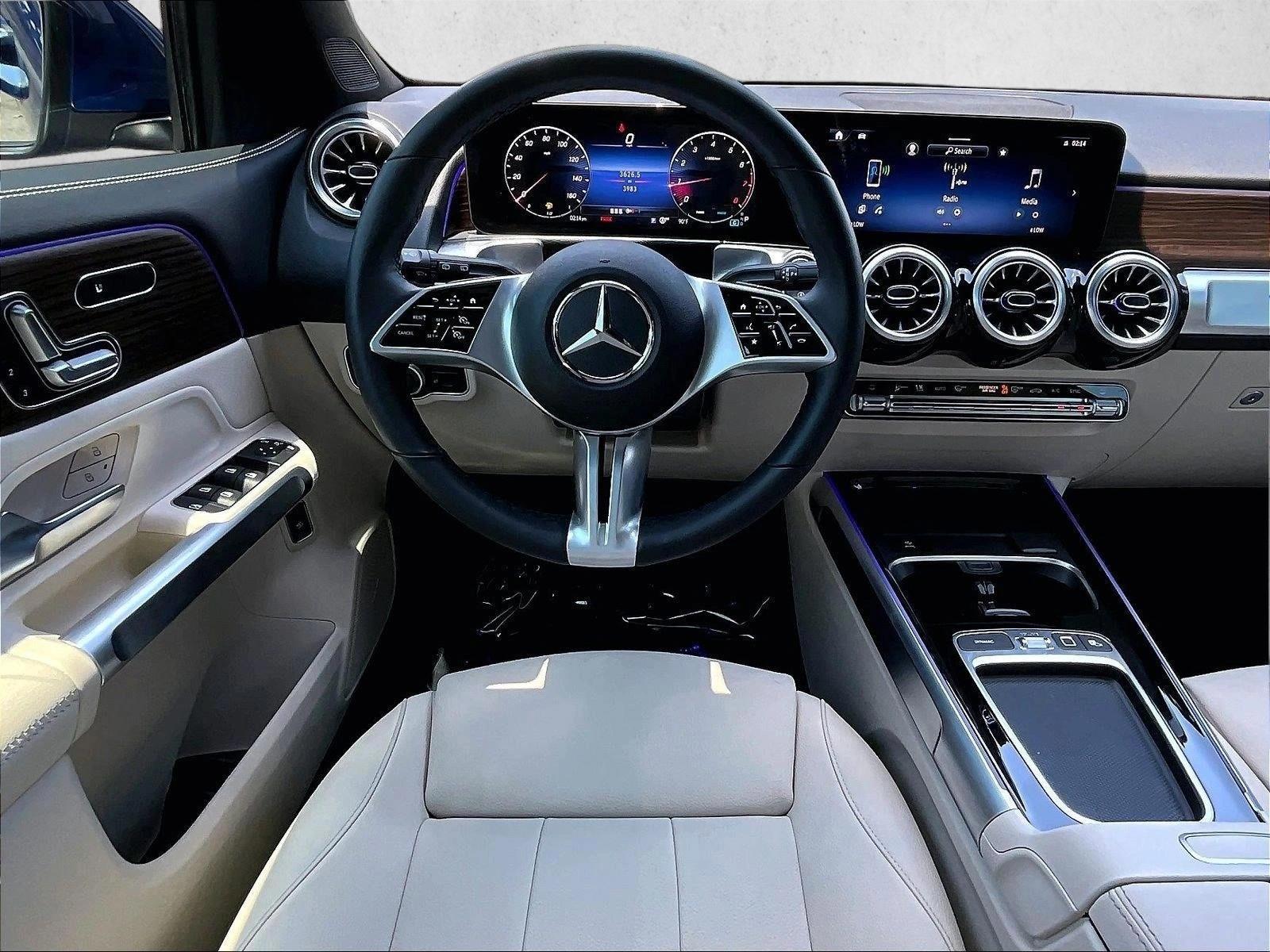 Thumbnail: 2026 Mercedes-Benz GLB - 3