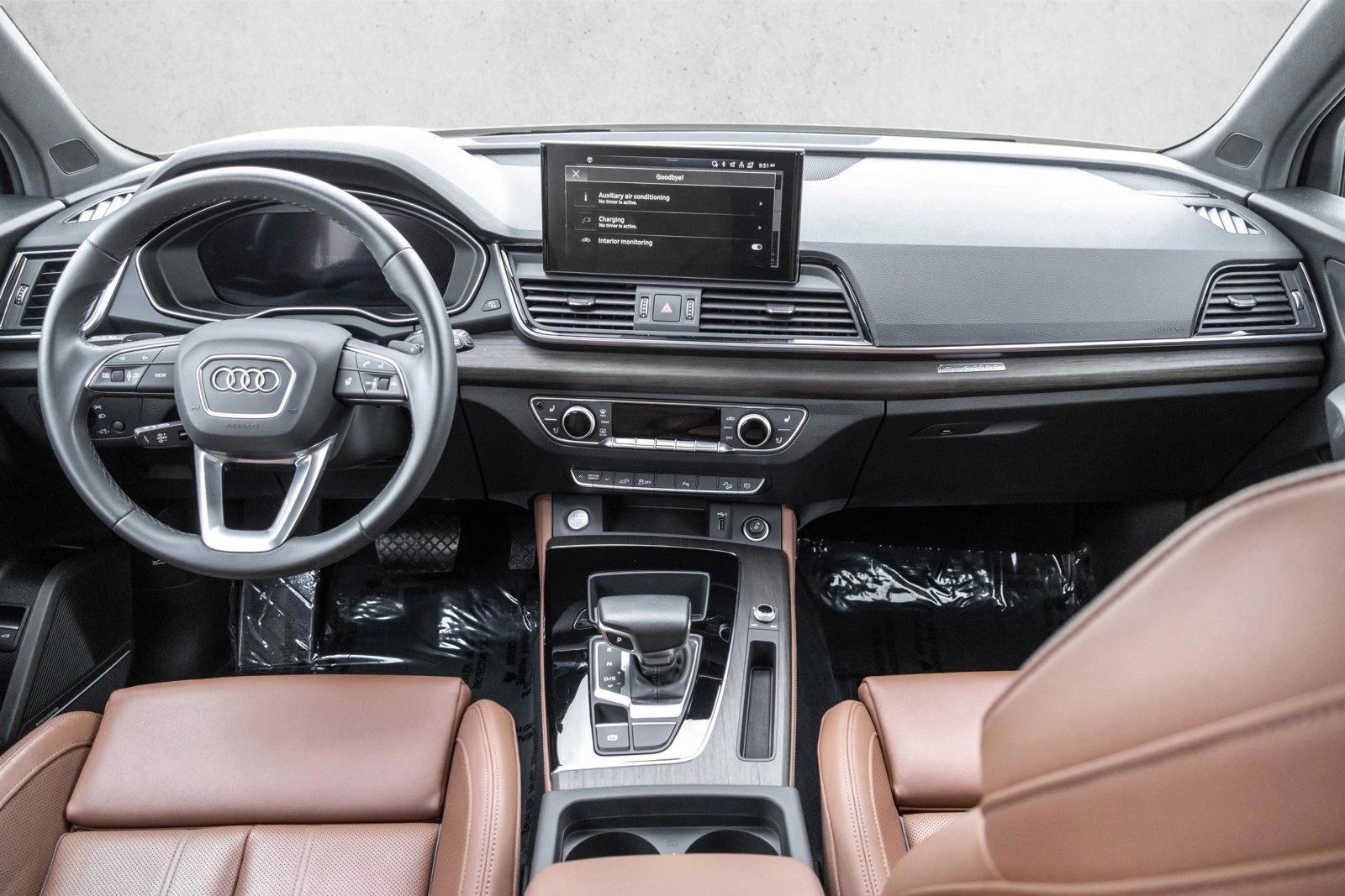 Thumbnail: 2023 Audi Q5 - 4