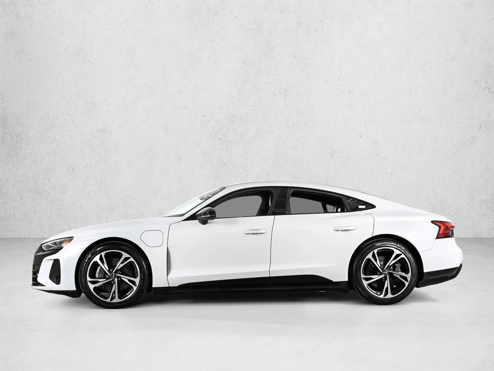 Thumbnail: 2023 Audi e-tron - 2