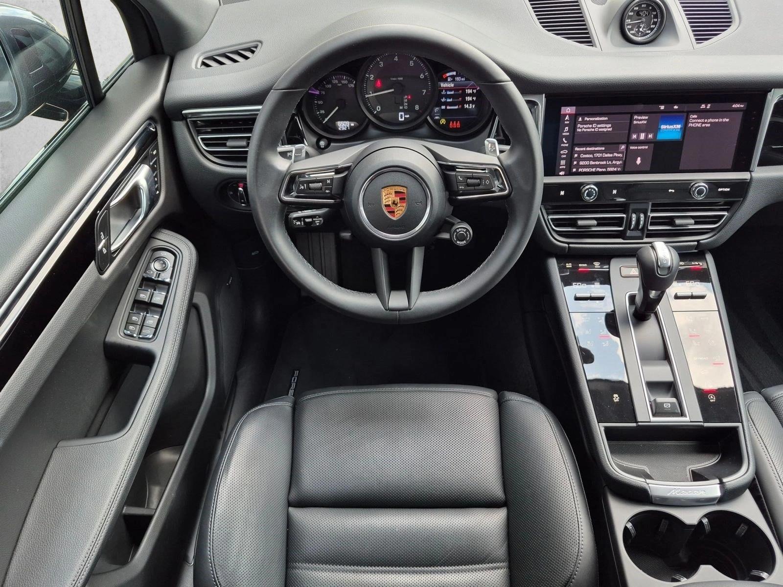 Thumbnail: 2026 Porsche Macan - 4