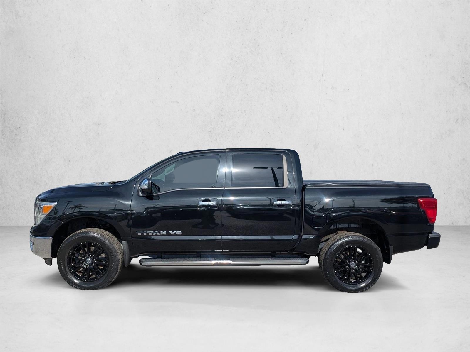 Thumbnail: 2018 Nissan Titan - 2