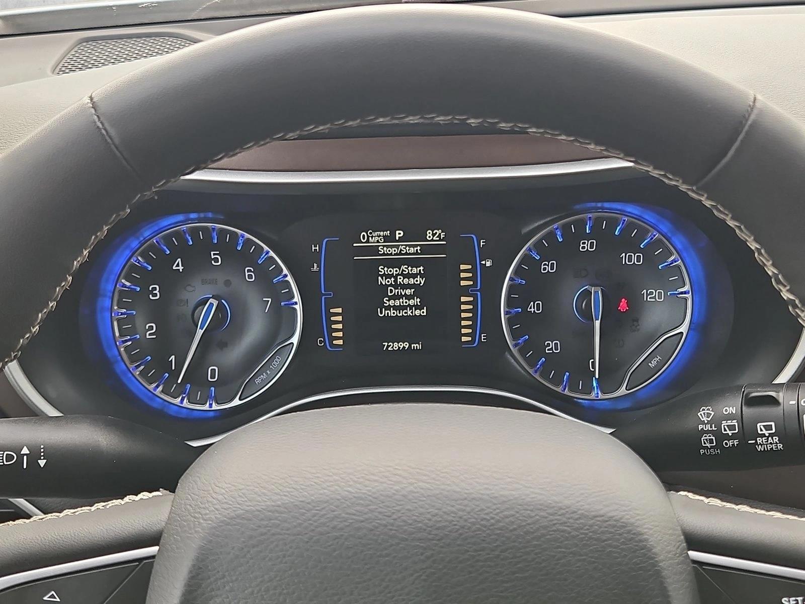 2022 Chrysler Voyager LX - Photo 11