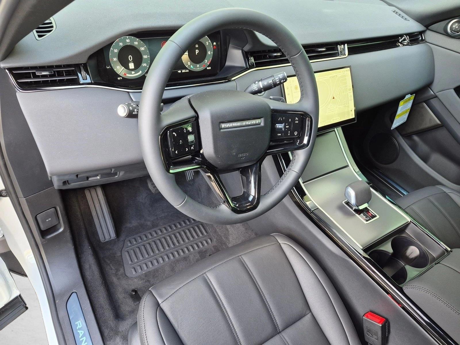 Thumbnail: 2026 Land Rover Range Rover Evoque - 3