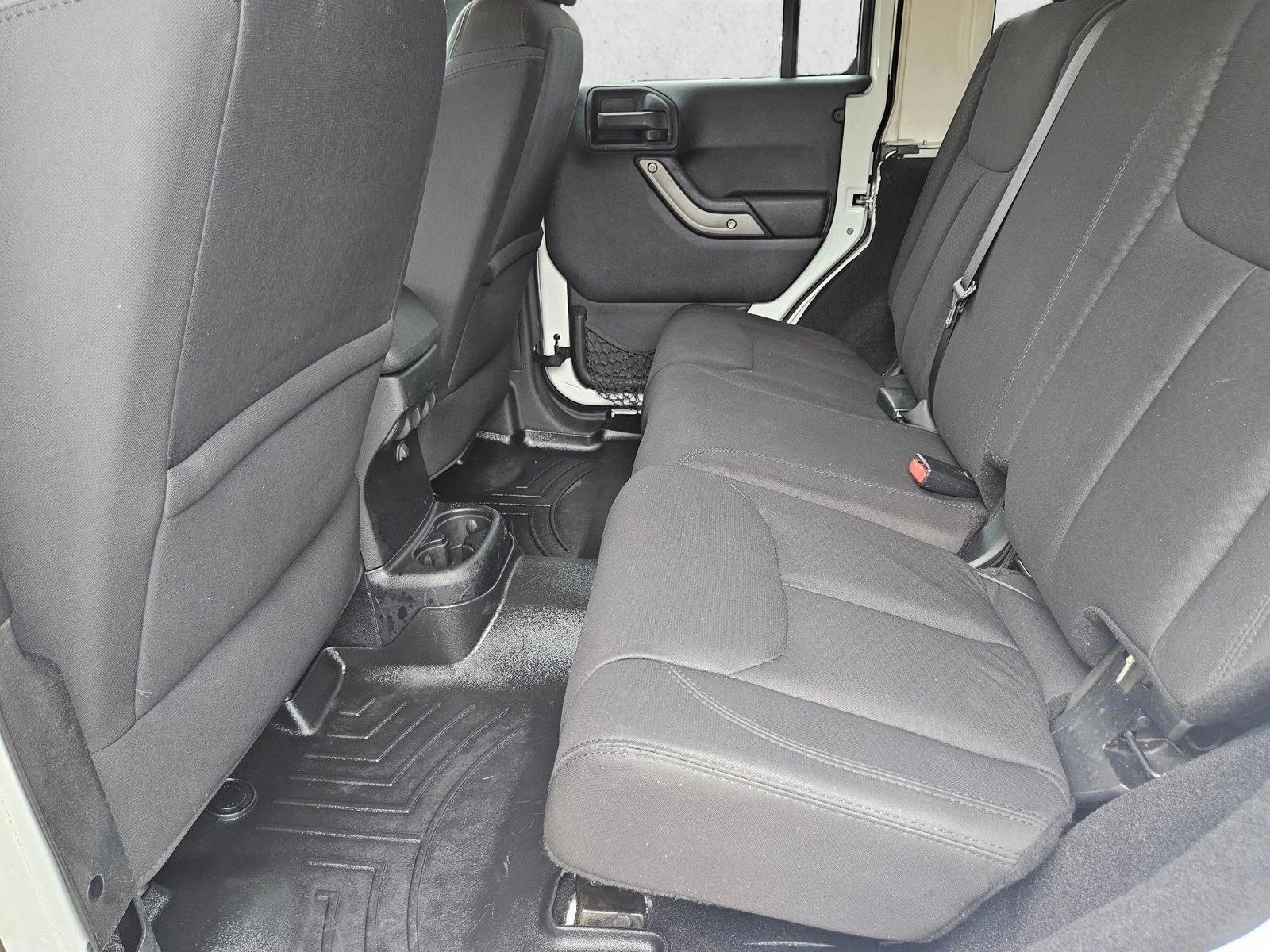 Thumbnail: 2014 Jeep Wrangler - 3