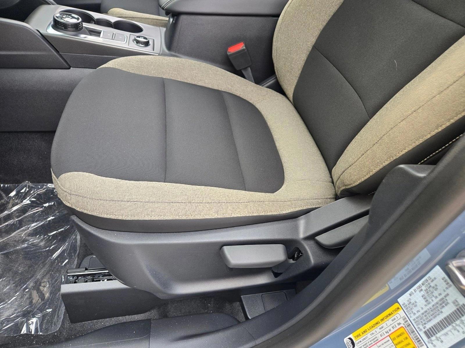 Thumbnail: 2025 Ford Bronco Sport - 4