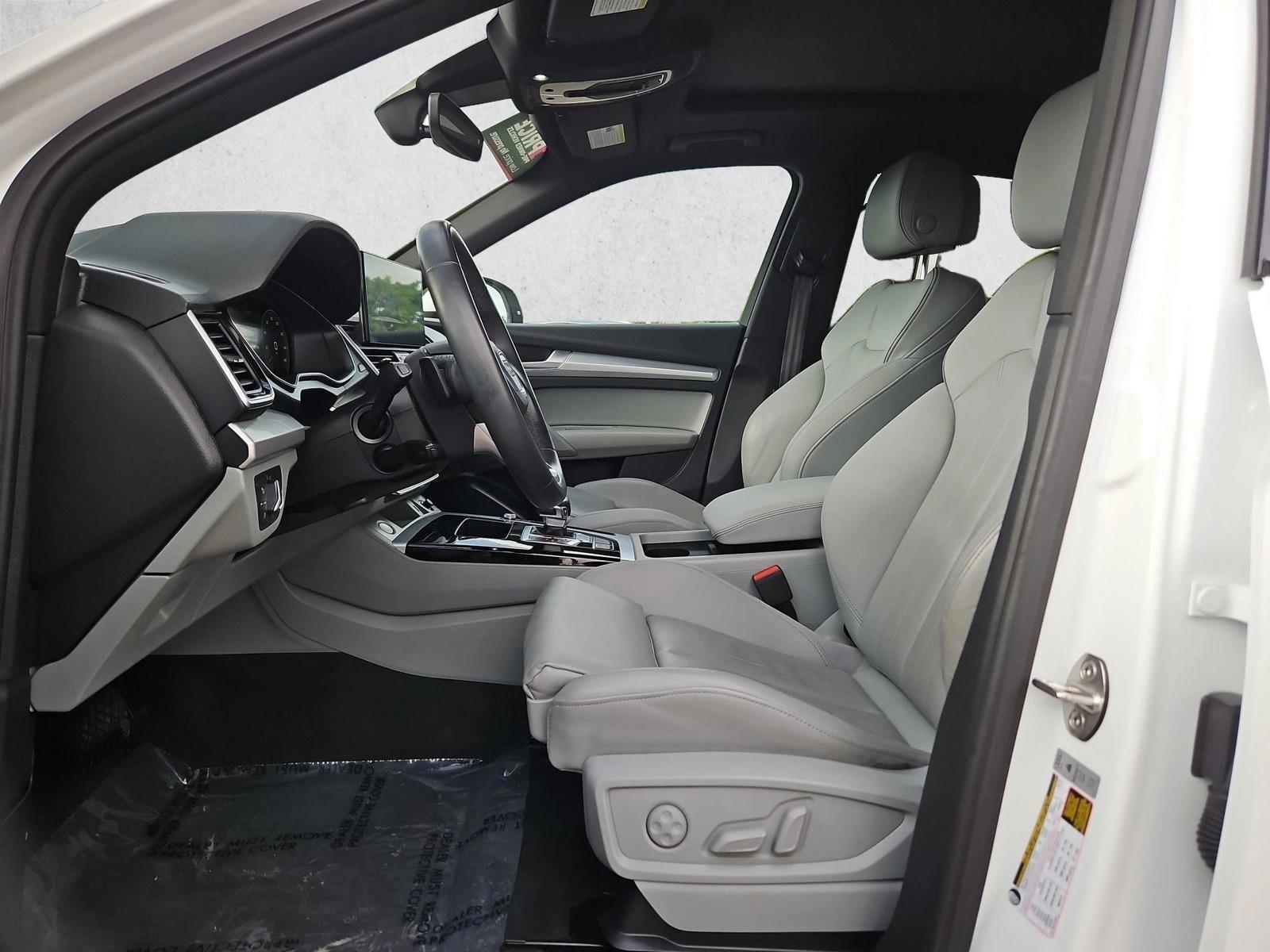 2025 Audi Q5 Premium - Photo 17