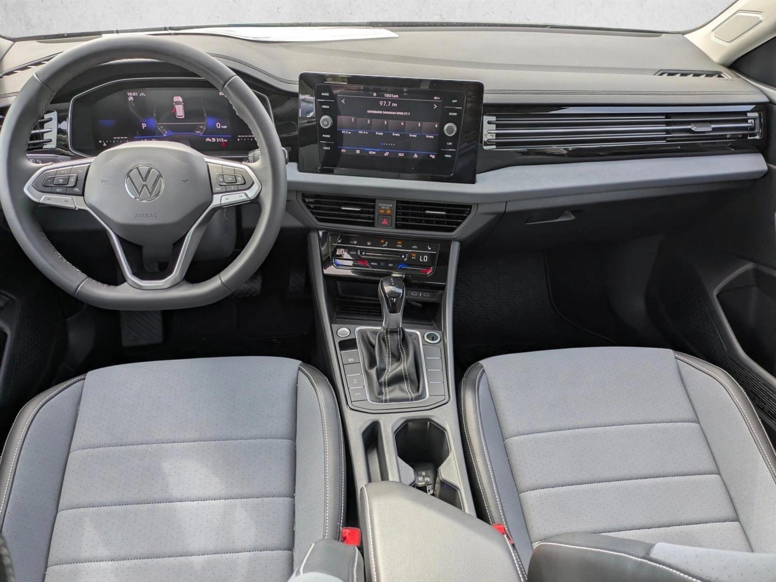 Thumbnail: 2026 Volkswagen Jetta - 4