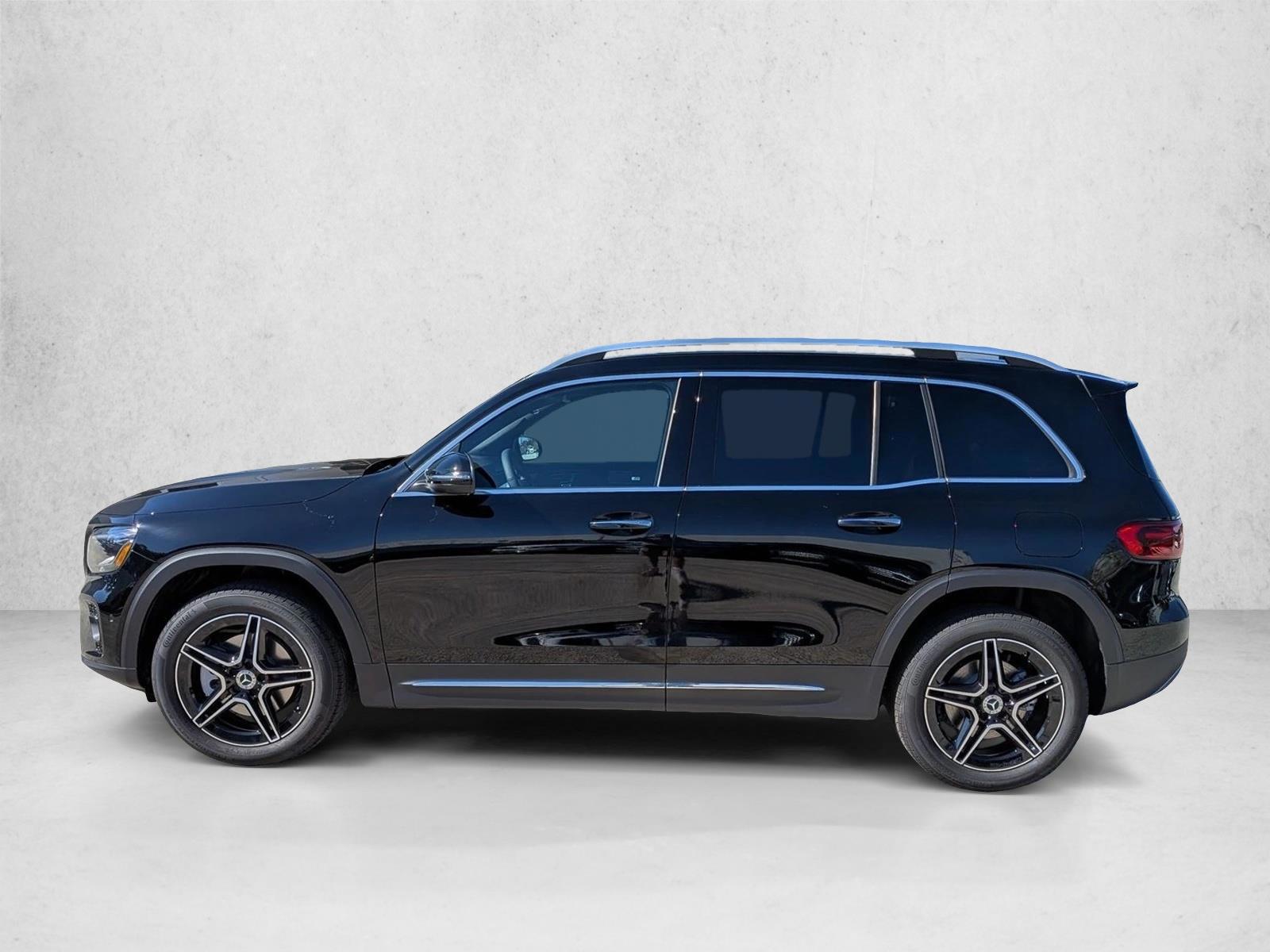 Thumbnail: 2026 Mercedes-Benz GLB - 2