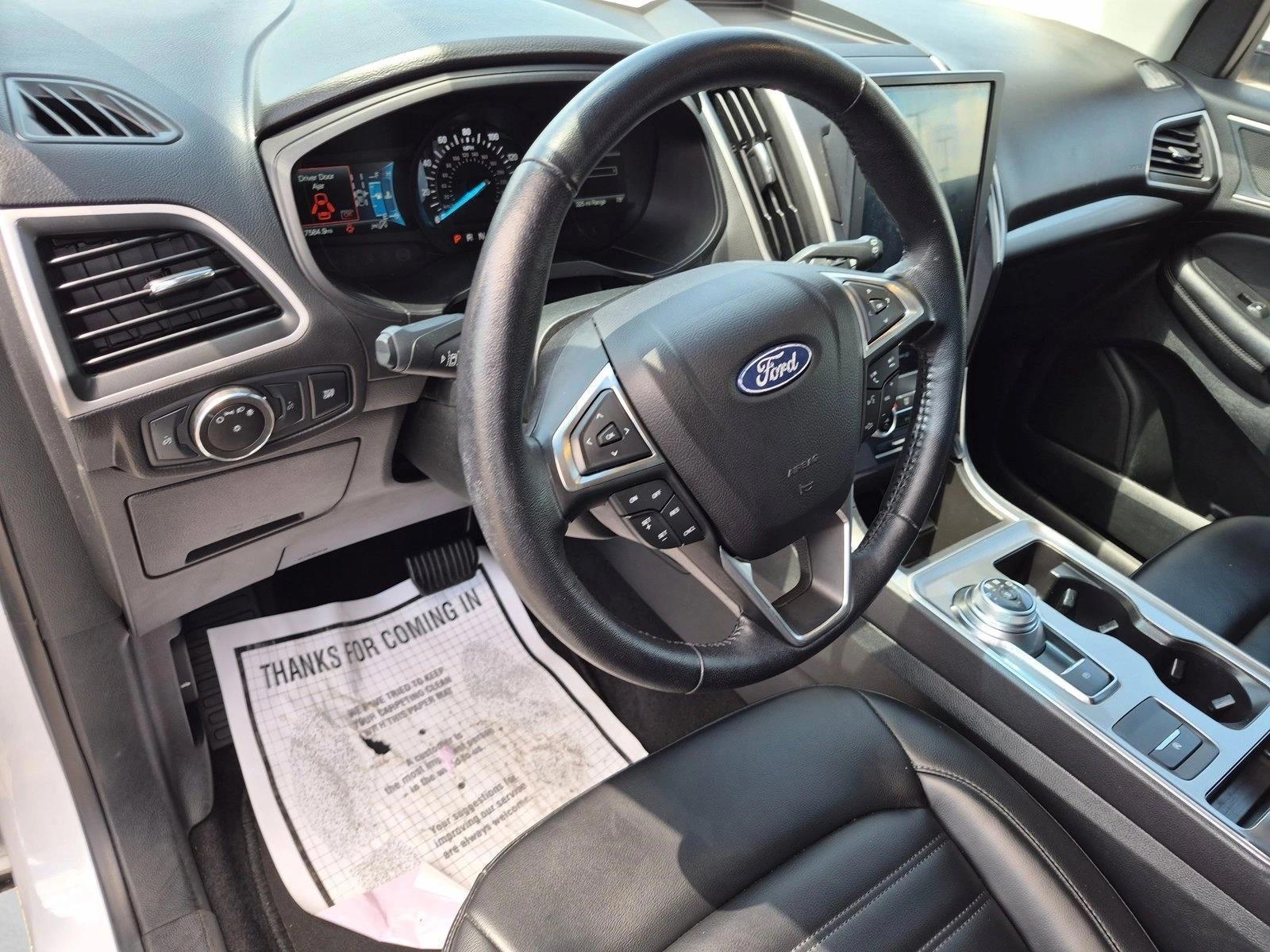 Thumbnail: 2023 Ford Edge - 3