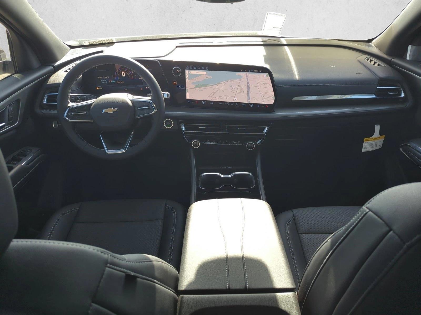 Thumbnail: 2026 Chevrolet Traverse - 3