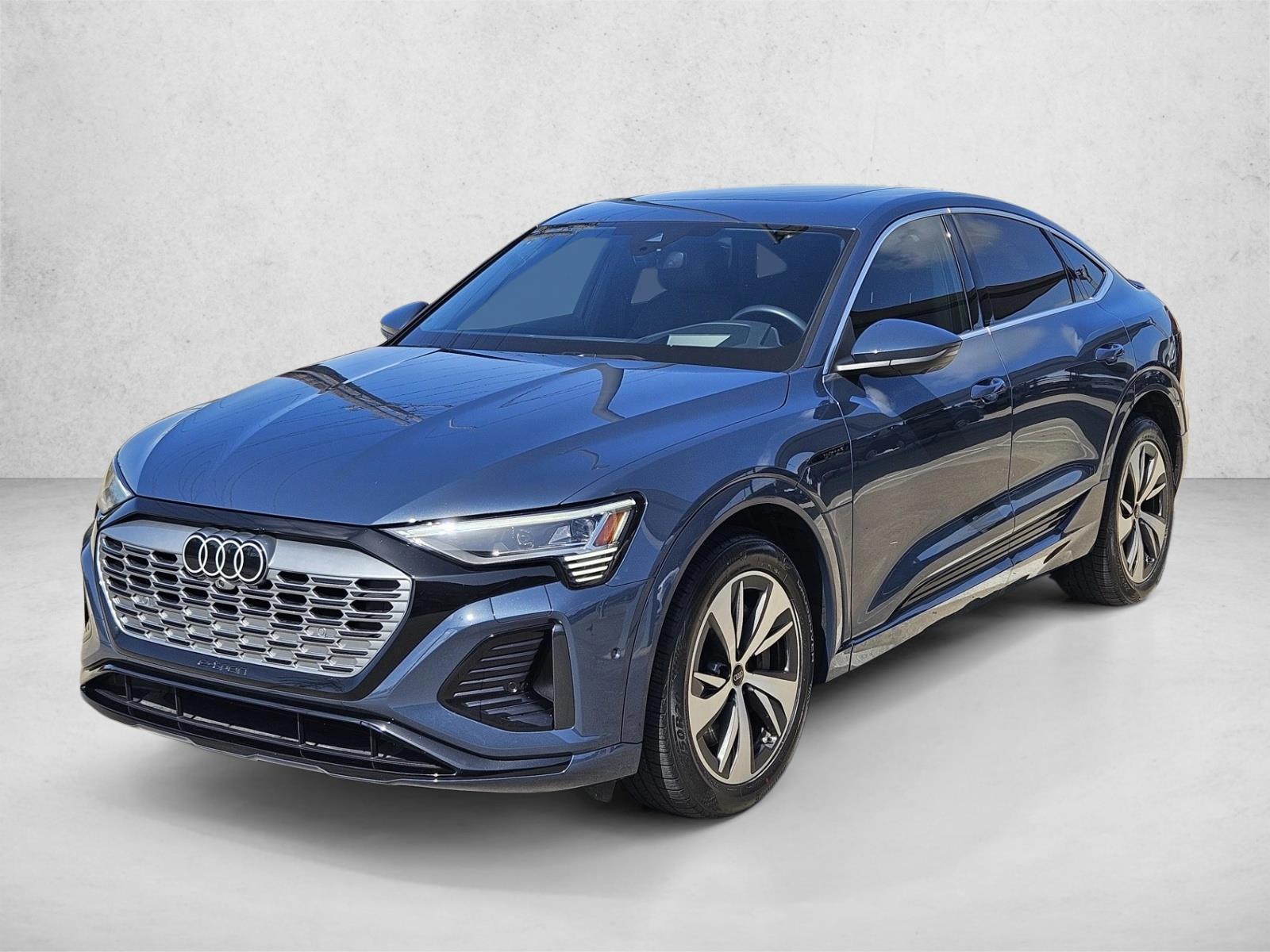 Thumbnail: 2024 Audi Q8 e-tron - 1