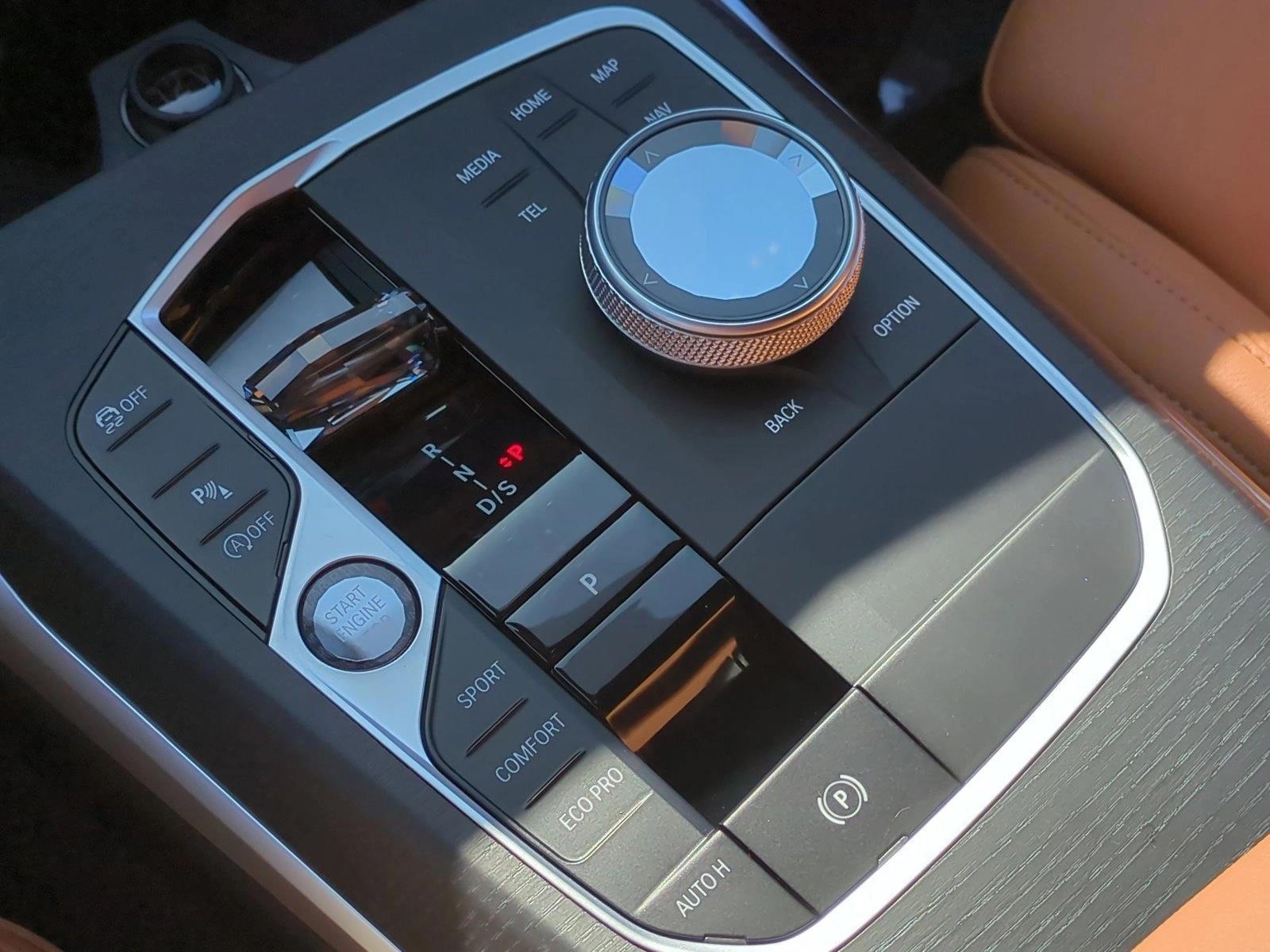 2026 BMW 3 Series 330i - Photo 12
