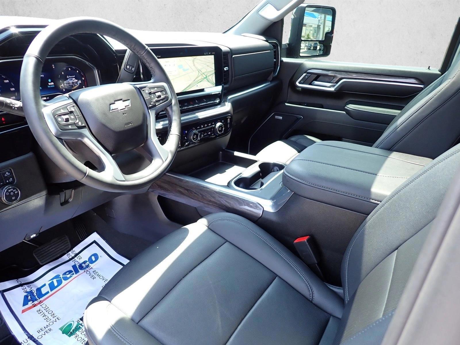 Thumbnail: 2025 Chevrolet Silverado 3500 - 3