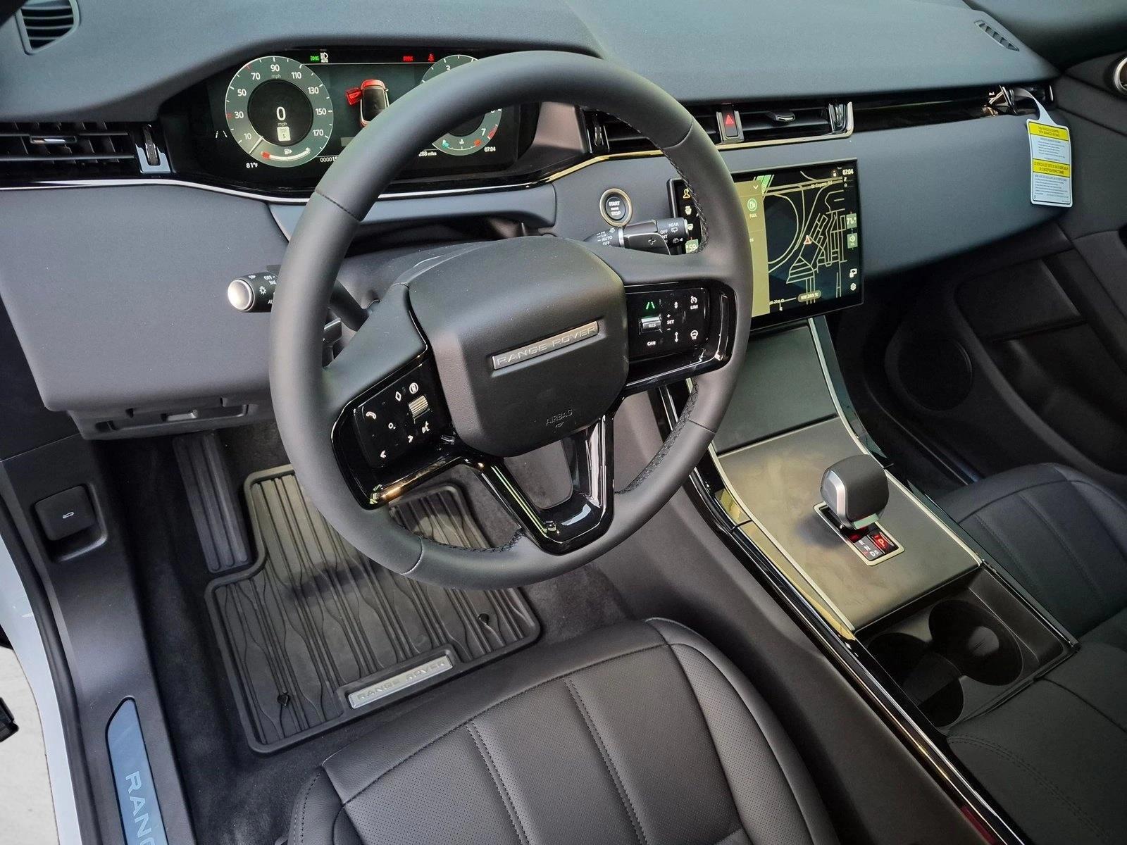 Thumbnail: 2026 Land Rover Range Rover Evoque - 3