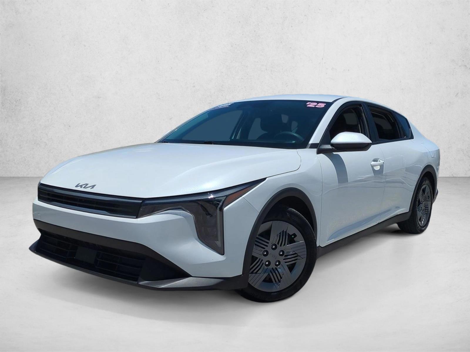 Thumbnail: 2025 Kia K4 - 1