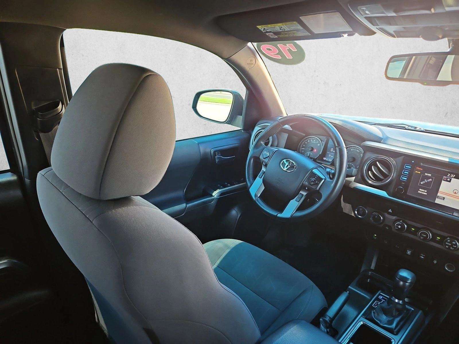 Thumbnail: 2019 Toyota Tacoma - 3