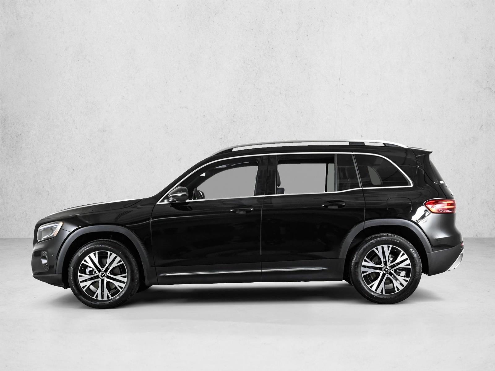 Thumbnail: 2026 Mercedes-Benz GLB - 2